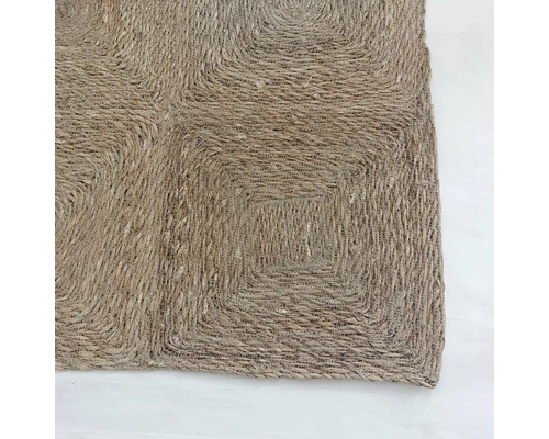 Koberec z přírodních vláken se čtvercovým vzorem