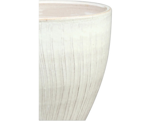 Detailní pohled na strukturovaný květináč