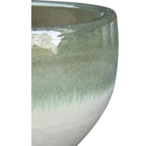 Detailní pohled na keramický květináč