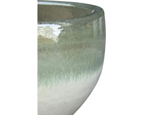 Detailní pohled na keramický květináč