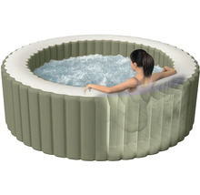 Nafukovací kulatá vířivka se ženou