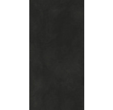 Tmavá dlažba s matným povrchem