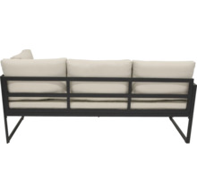 Zahradní pohovka s kovovým rámem a polstrovanými polštáři