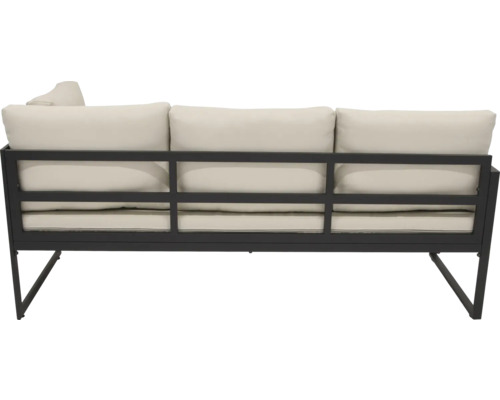 Zahradní pohovka s kovovým rámem a polstrovanými polštáři