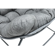 Detail polštářového sedáku křesla papasan