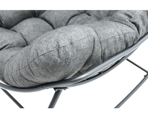 Detail polštářového sedáku křesla papasan