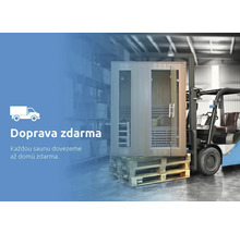 Doprava zdarma sauny na paletě, přepravované vysokozdvižným vozíkem.