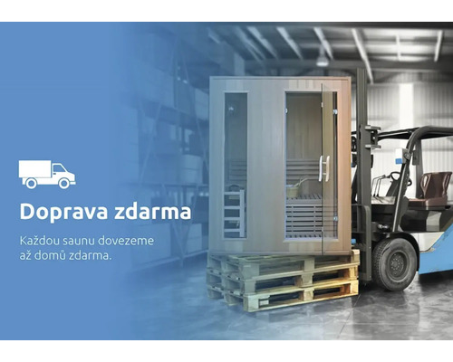 Doprava zdarma sauny na paletě, přepravované vysokozdvižným vozíkem.