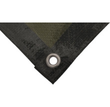 Detailní pohled na plachtu s okem