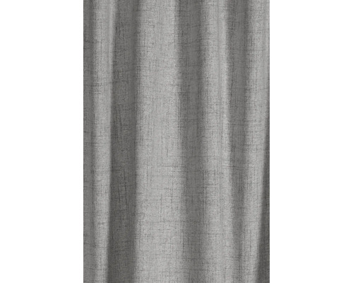 Detail šedého závěsu s textilní strukturou