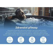 Muž relaxuje v ledové koupeli, která zdůrazňuje zdravotní výhody aplikace chladu.