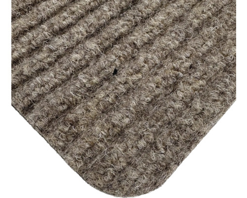 Detailní pohled na rohožku s žebrovanou strukturou