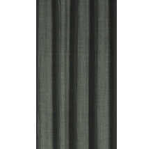 Záclona z látky se záhyby