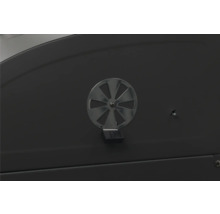 Detailní pohled na větrací ventil na grilu