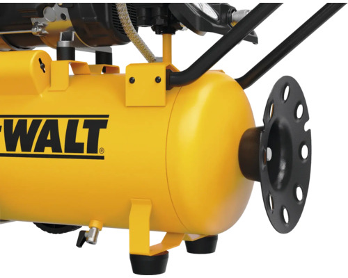 Detail žlutého kompresoru DeWalt.