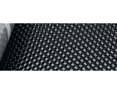 Detail černé bublinkové fólie