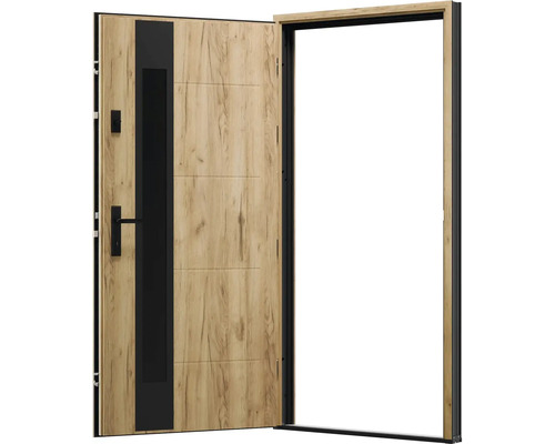 Otevřené vchodové dveře s dřevěným dekorem a černým akcentem