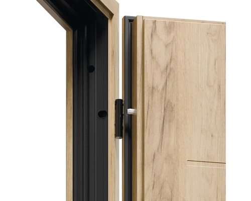 Detail interiérových dveří s dřevěnou strukturou a černým rámem