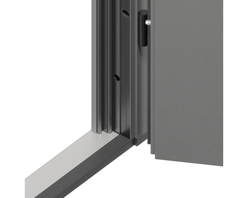 Detailní pohled na dveře s rámem dveří