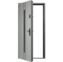 Otevřené jednokřídlé vchodové dveře s rámem