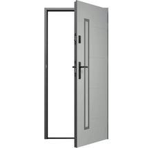 Otevřené vchodové dveře se skleněnou vložkou