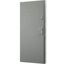 Moderní vchodové dveře s horizontálními drážkami a klikou