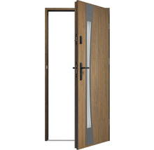 Otevřené vchodové dveře se skleněnou výplní a klikou