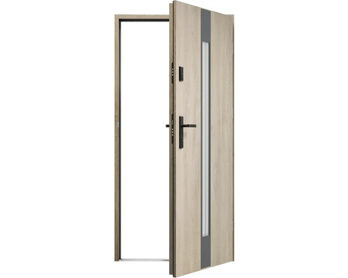 Otevřené dveře se skleněnou vložkou a kováním