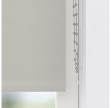 Roleta v okně s ovládacím řetízkem