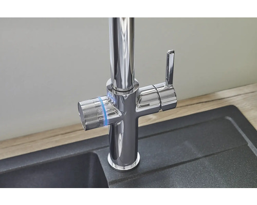 Kuchyňská baterie s bočním regulátorem teploty