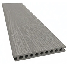 Terasa z dřevoplastu s dutými komorami