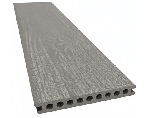 Terasa z dřevoplastu s dutými komorami