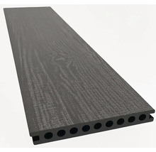 Terasa z dřevoplastu s dutými komorami