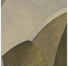 Detail strukturované tapety s motivem listů