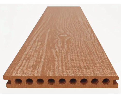 Terasa z plastu s designem dřeva a dutým komorovým profilem