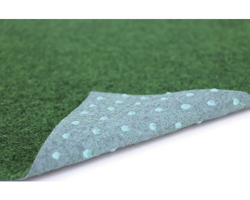 Umělý trávník s nopkovou strukturou na zadní straně