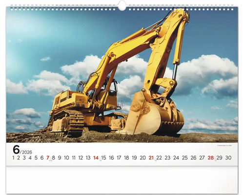 Nástěnný kalendář s fotografií žlutého bagru v červnu 2026