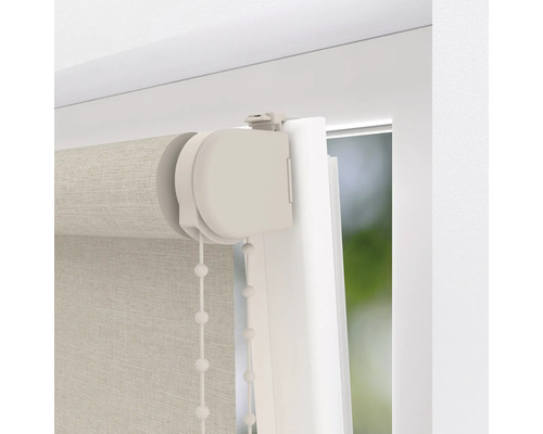 Detailní záběr rolety na okně