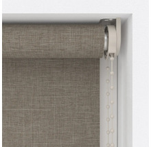 Detail okenní rolety s řetízkovým ovládáním