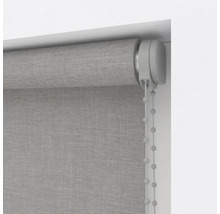 Šedá roleta s řetízkovým mechanismem pro dekoraci oken