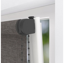 Detail bočního rolety na okně