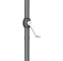 Detailní pohled na stojan slunečníku s klikovým mechanismem