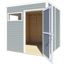 Zahradní domek s otevřenými dveřmi a oknem