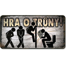 Plechová cedule Hra O Truny s piktogramy znázorňujícími návštěvu toalety