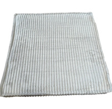 Polštář s žebrovanou strukturou