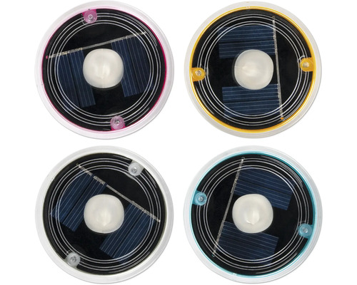 Čtyři solární světla pro venkovní použití