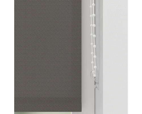 Šedá roleta s ovládacím řetízkem
