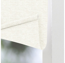 Detail béžové žaluzie pro regulaci světla a soukromí