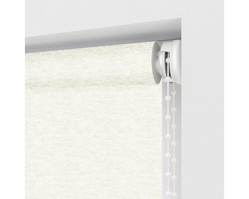 Detailní záběr rolety s řetízkovým mechanismem