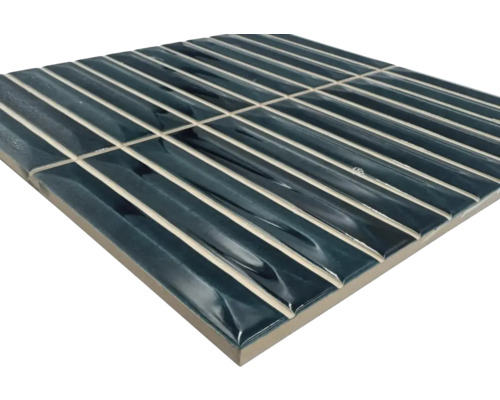 Mozaiková dlaždice s podlouhlými úzkými prvky